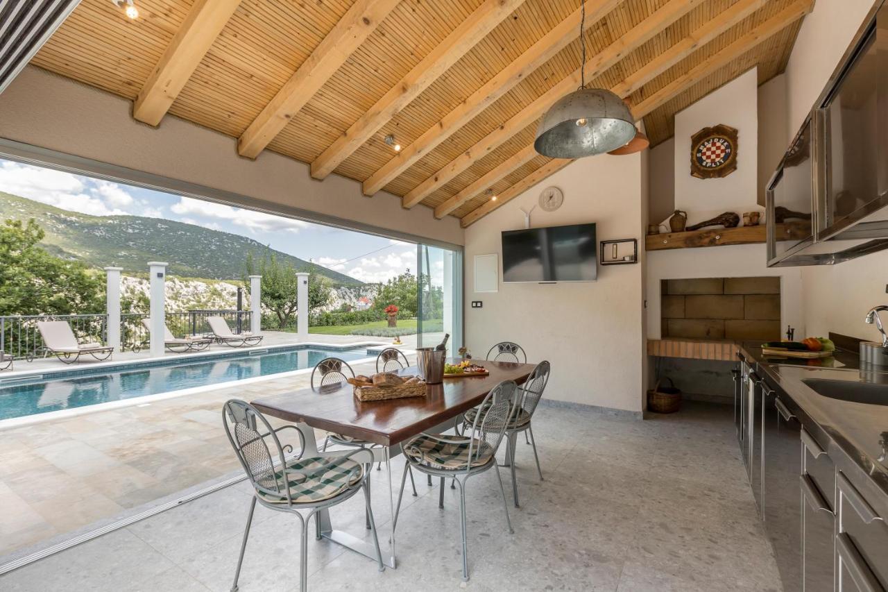 Villa Grey Stone Gata Dış mekan fotoğraf