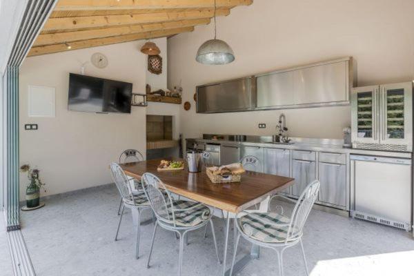Villa Grey Stone Gata Dış mekan fotoğraf