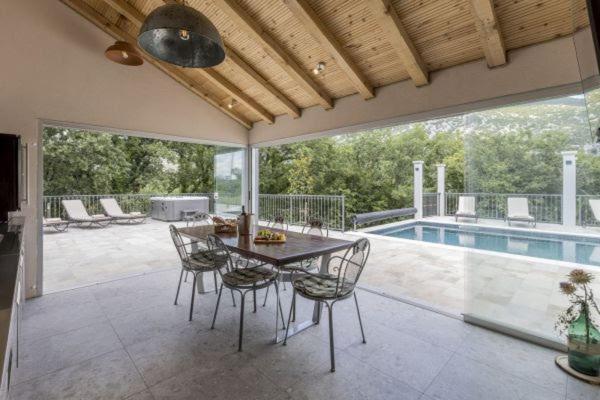 Villa Grey Stone Gata Dış mekan fotoğraf